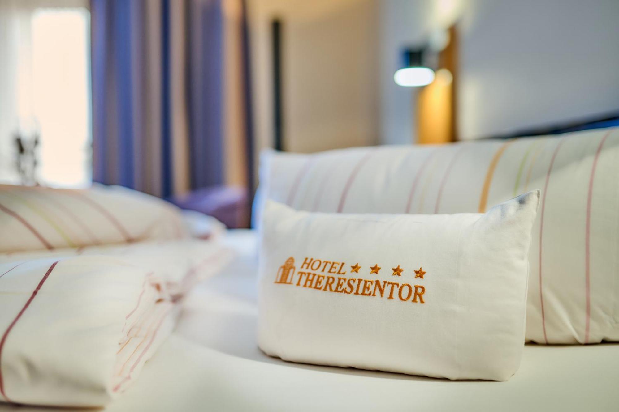 Hotel Theresientor Straubing Eksteriør bilde