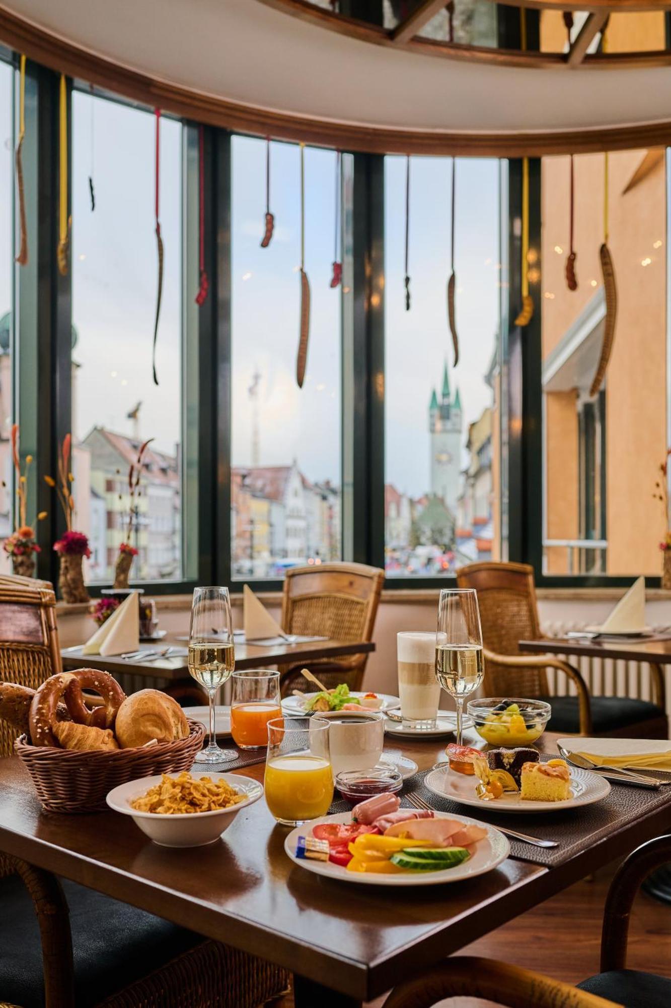 Hotel Theresientor Straubing Eksteriør bilde